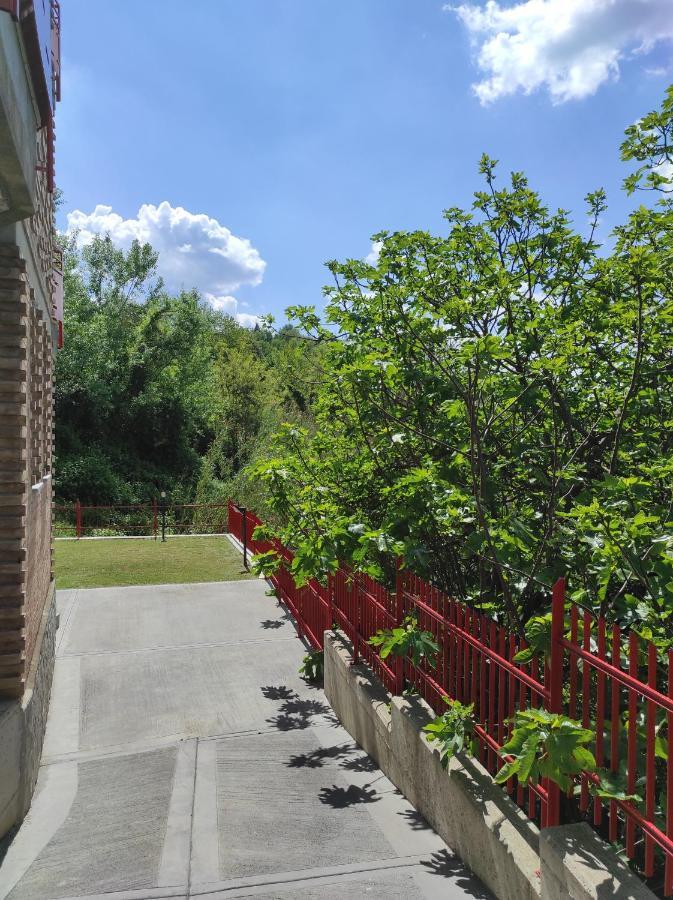 Oasi Del Monferrato - Appartamento Rosso Mombercelli Eksteriør billede